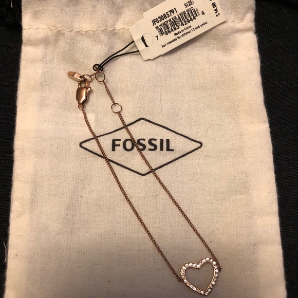 NWT Rose Gold Heart Fossil Bracelet - Picture 3 of 5